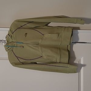North face pullover